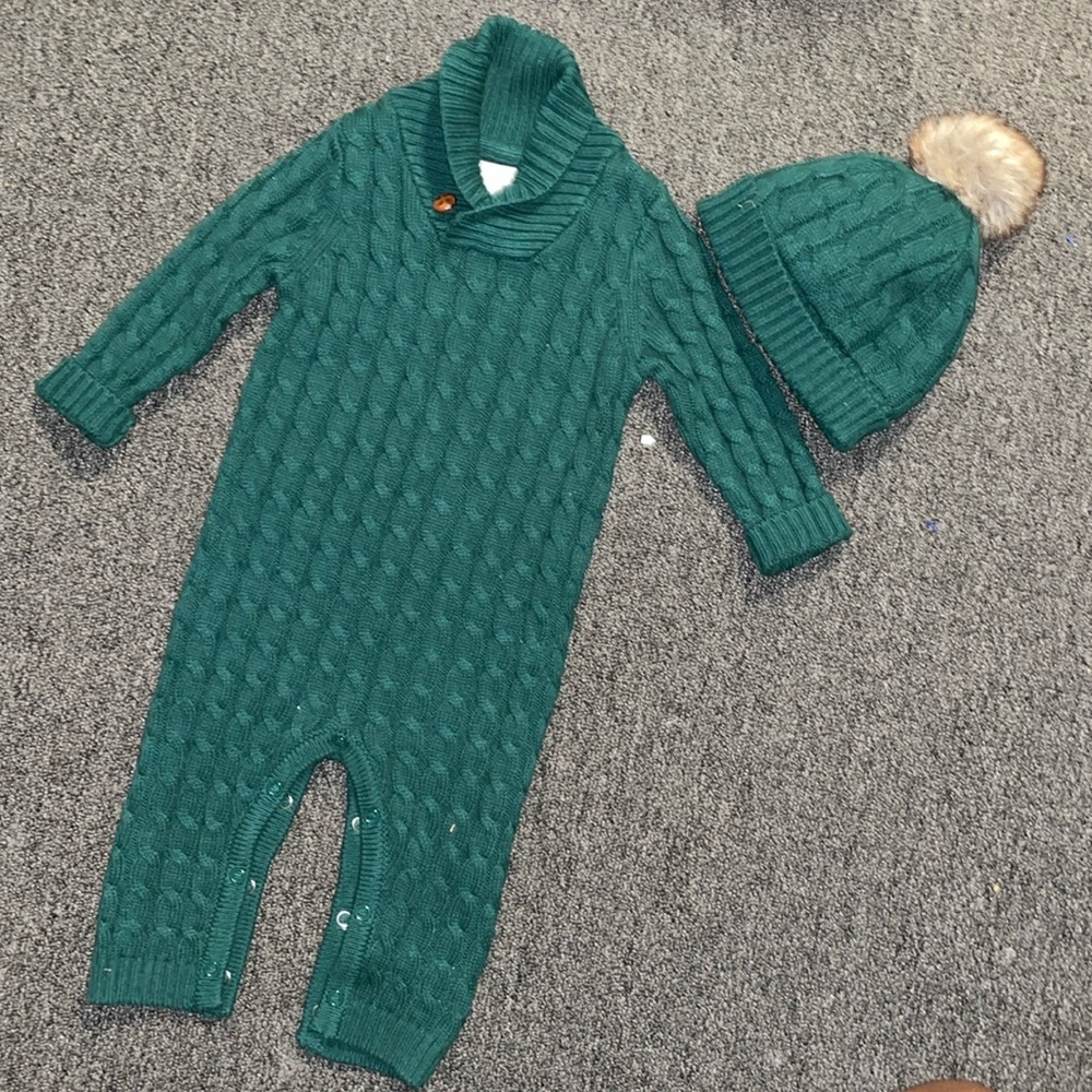 Tahari 2 Piece Outfit